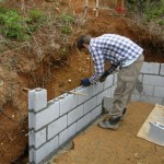 How To Build A Retaining Wall With Hollow Concrete Blocks Uk